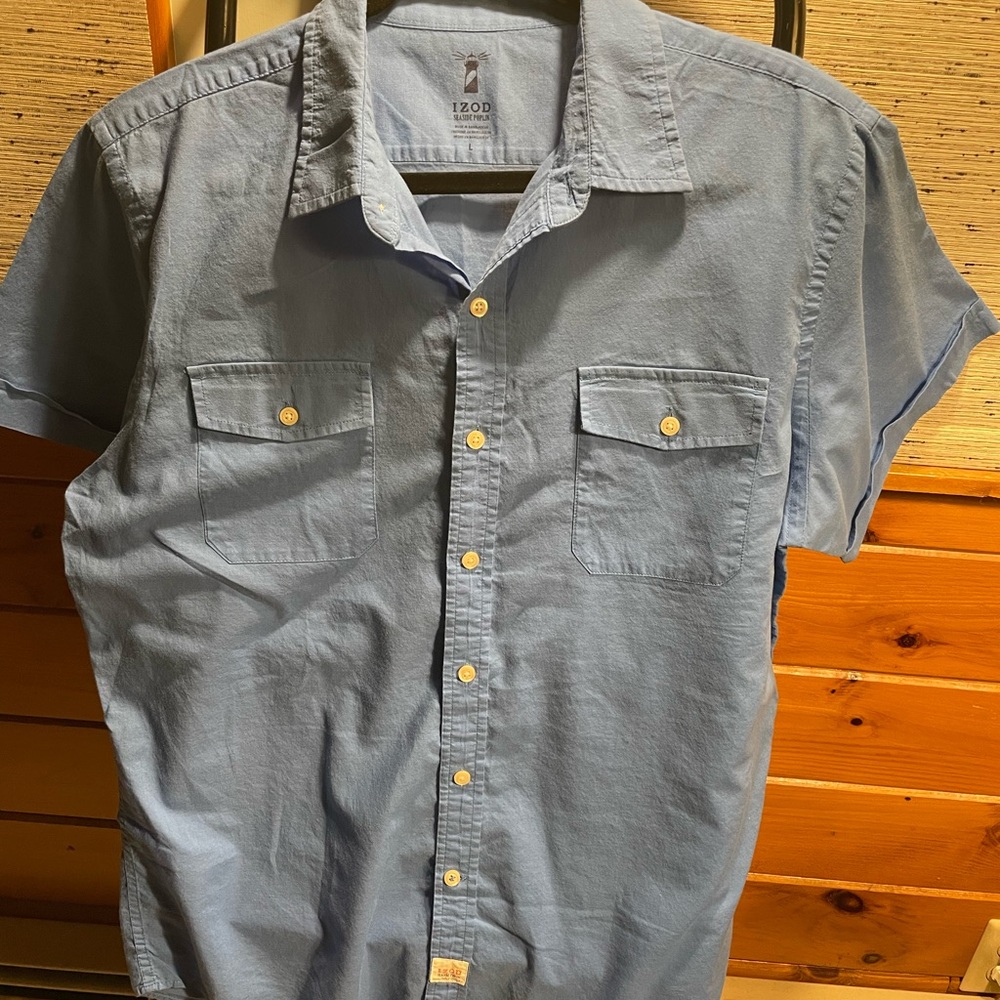 Izod Men's Light Blue Casual Button Down Shirt